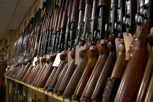 Фотография оружия. В Орегоне хотят криминализировать владение или продажу штурмового оружия