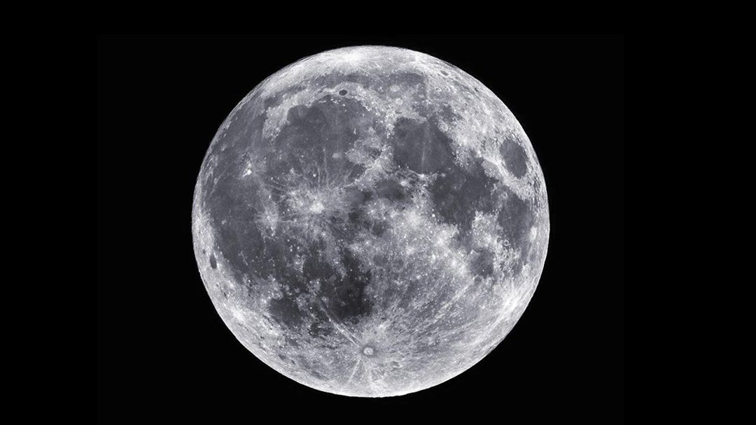 Фотографи яЛуны. 20 марта мира будет наблюдать Суперлуние