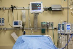 В Орегоне вносят поправки в закон под названием «Смерть с достоинством». На фотографии больничная палата